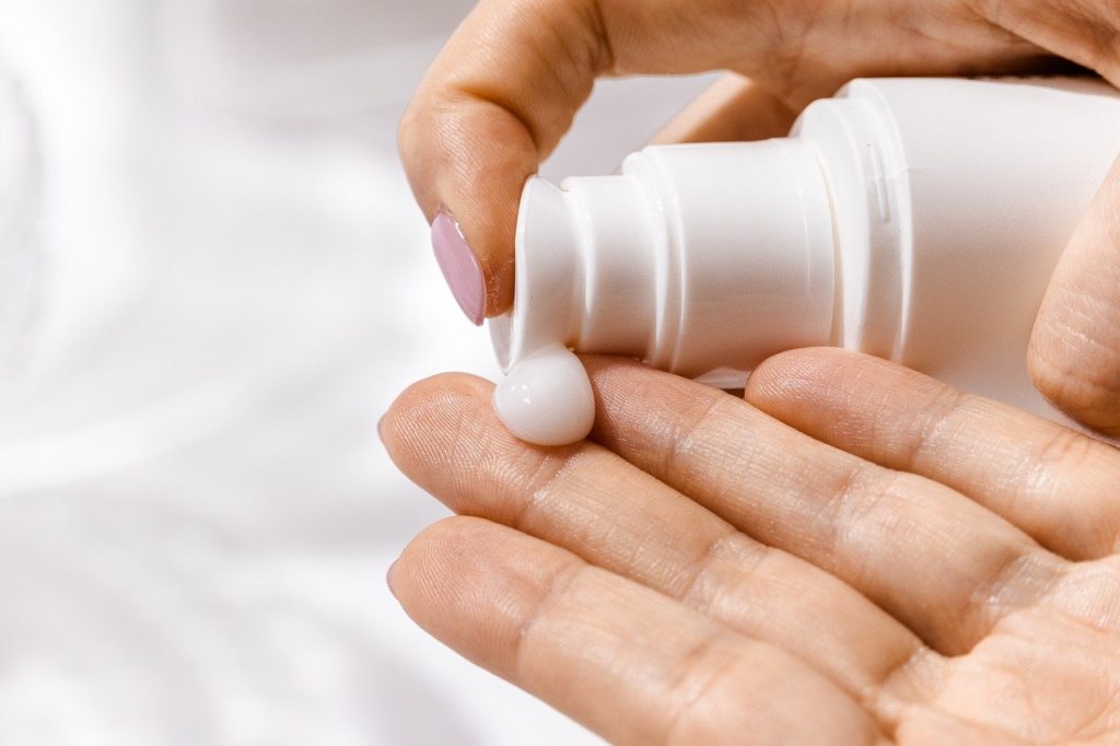 skincare ingredients to avoid during pregnancy - parabens